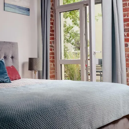 Urban Parking Free Bed & Breakfast 3*